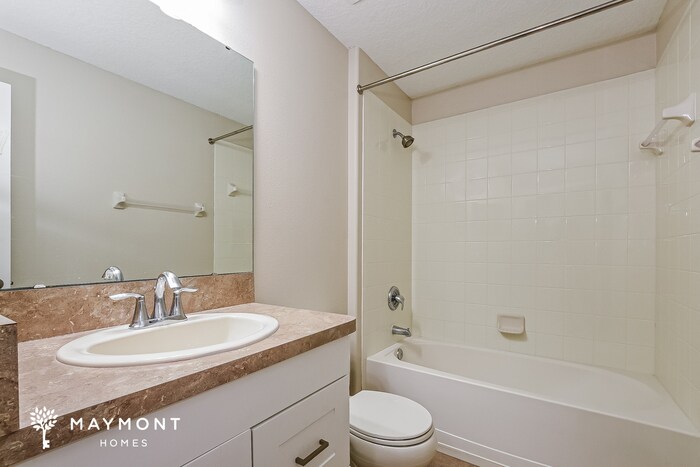 Building Photo - 353 Bella Rosa Cir