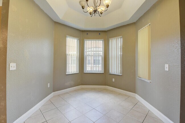 Building Photo - 1206 Belmont Pl