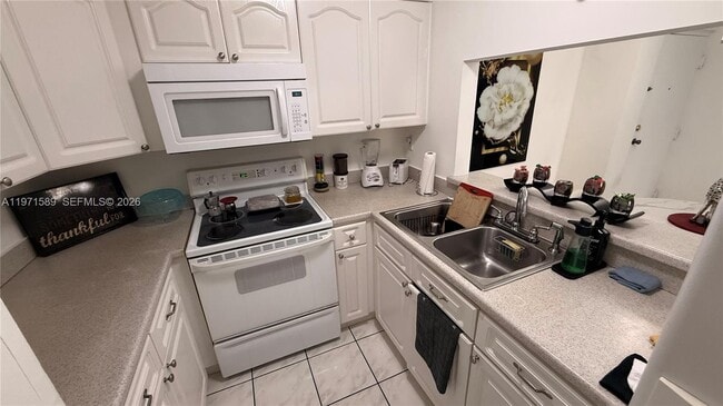 Building Photo - 11715 SW 18th St