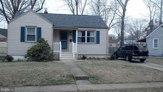 Building Photo - 127 Edison Rd