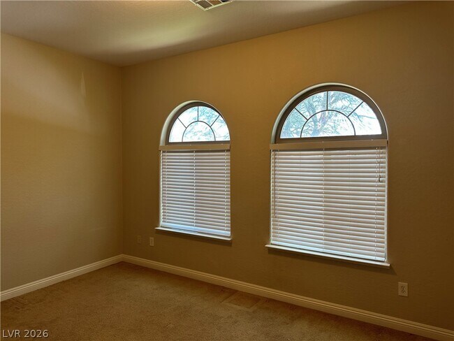 Building Photo - 3418 Singer Ln