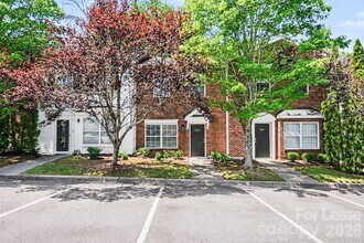 Building Photo - 2120 Sardony Ln