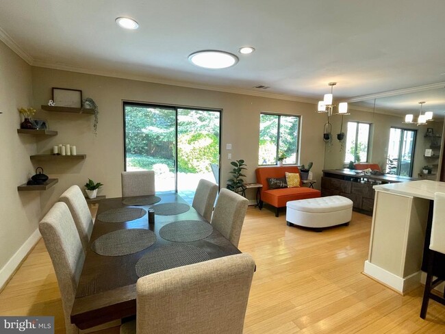 Building Photo - 11302 Gatesborough Ln