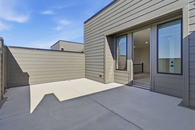 Building Photo - 1264 Daybreak Dr