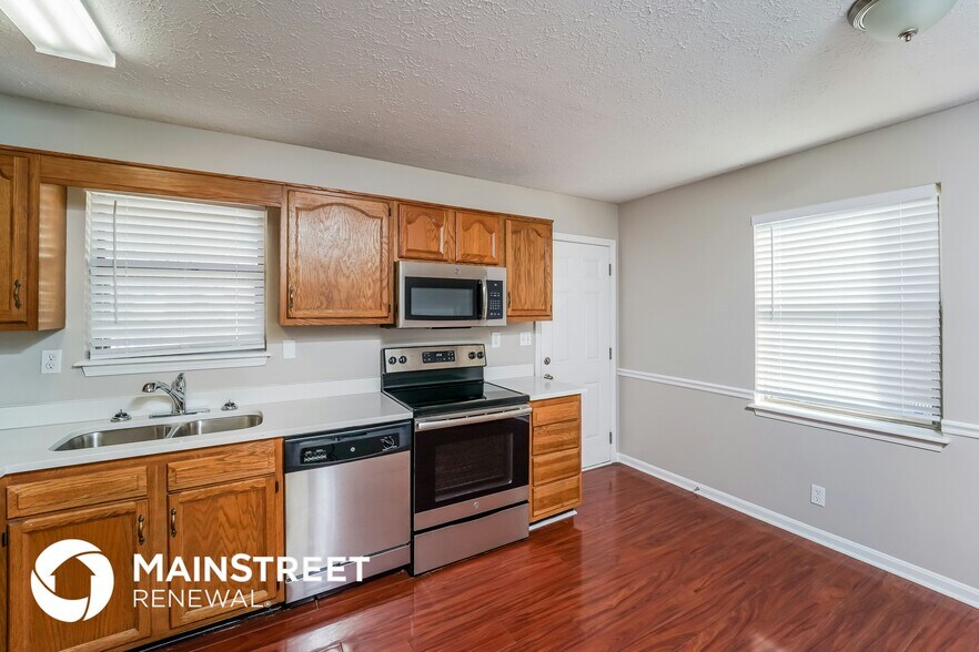 Building Photo - 3815 Hillcross Dr