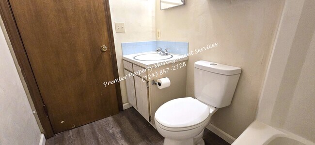 Building Photo - 268 Mohawk School Rd