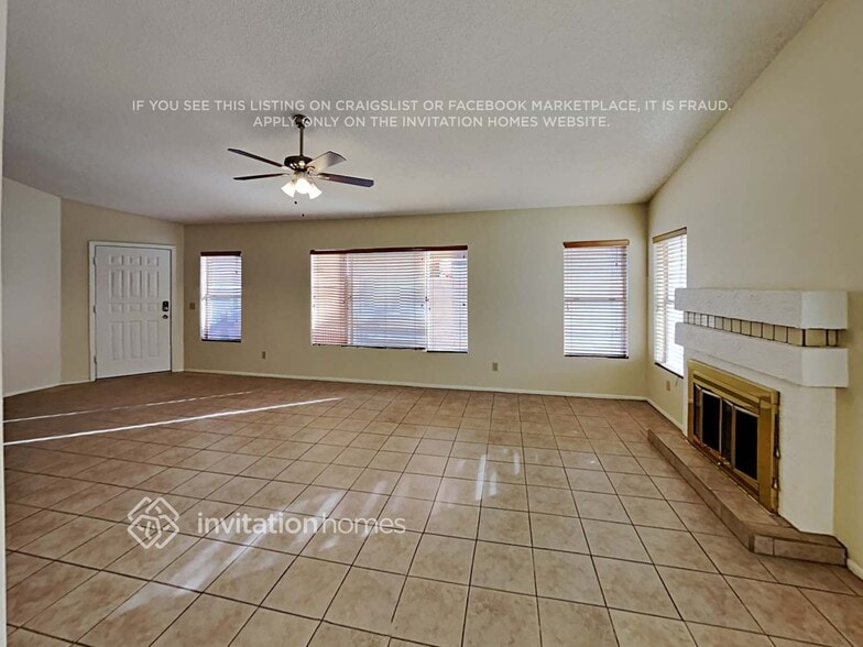 Building Photo - 10851 W Ruth Ave