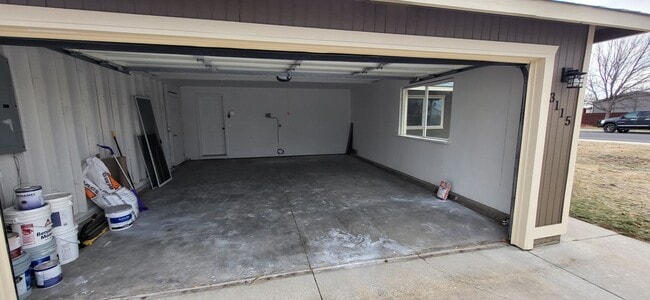 Building Photo - 3115 SW Metolius Ave