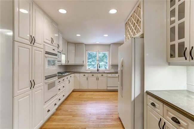Building Photo - 55 Cameron Glen Dr NW