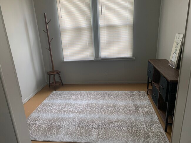 Building Photo - 19 Hartzell Ave