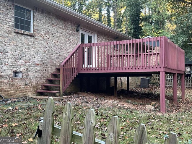 Building Photo - 5826 Simone Dr