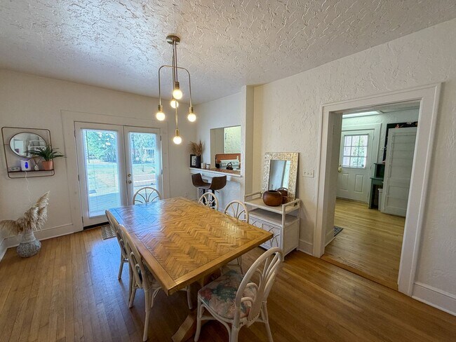 Building Photo - 15 NW 26th St