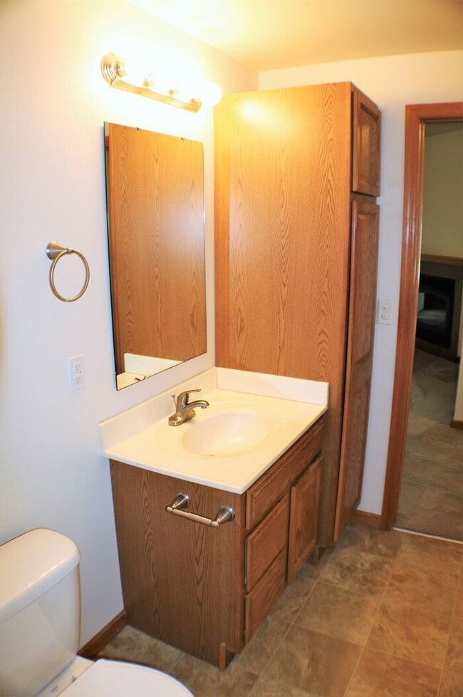 Building Photo - $1,160 | 2 Bedroom, 2 Bathroom Condo | Pet...