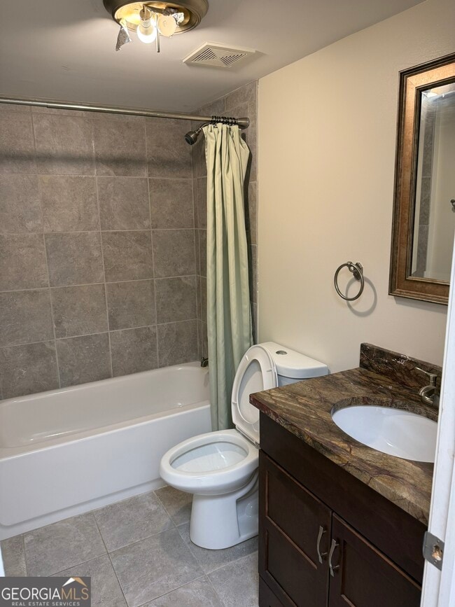Building Photo - 455 Waterway Dr SW