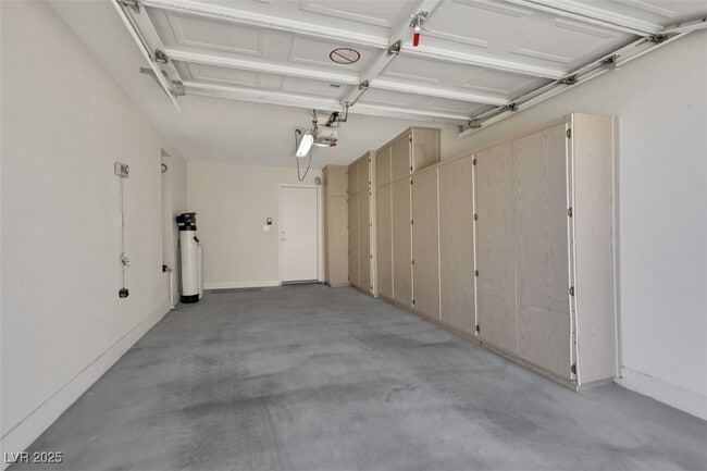 Building Photo - 901 Angel Star Ln