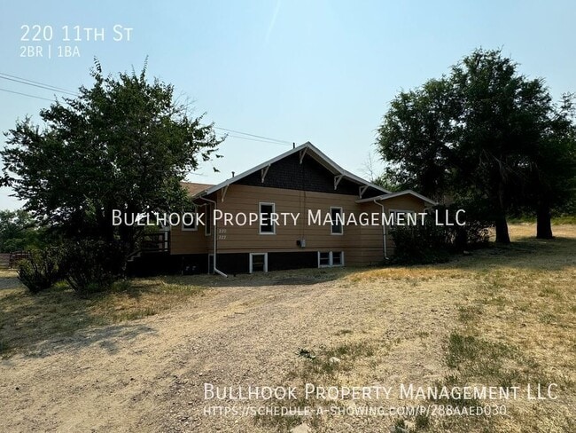 Building Photo - 220 11th St