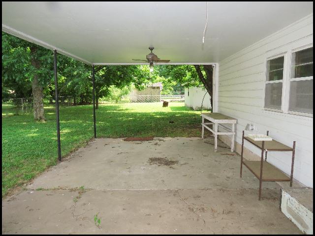 Building Photo - 5212 Lynch Dr