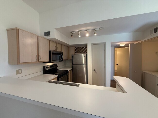 Building Photo - Mesa 6 LLC - Bermuda Dunes Units