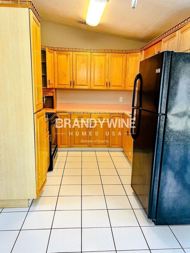 Building Photo - Beautiful 3BR in Deltona Lakes! MOVE IN SP...