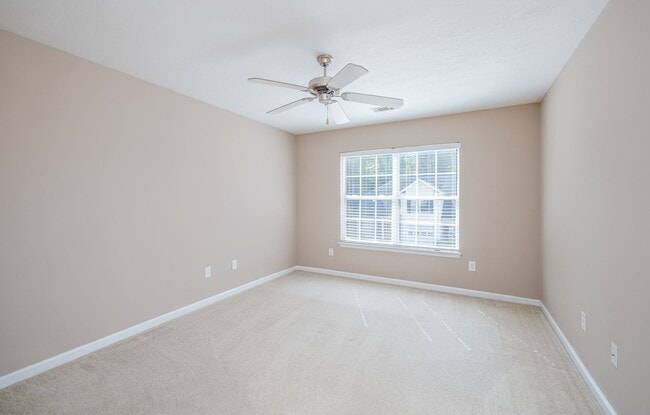 Building Photo - 435 Snead Way