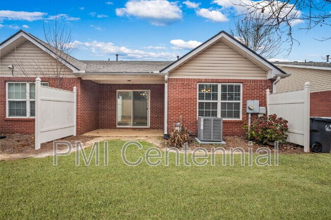 Building Photo - 152 Tara Commons Dr