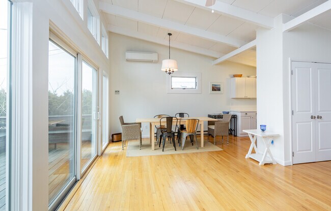 Building Photo - 59 Leeton Rd