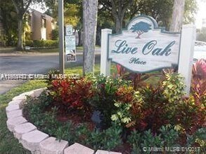 Building Photo - 2 bedroom in Davie FL 33324