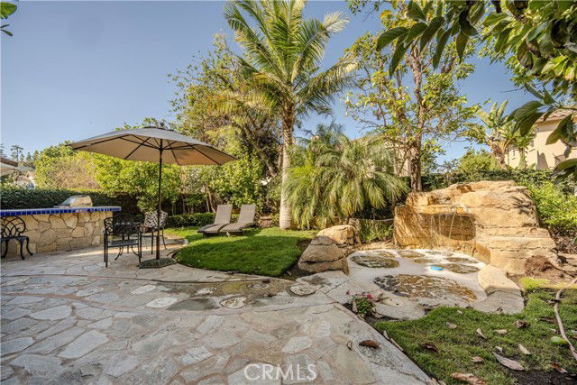 Building Photo - 17 Bel Spring