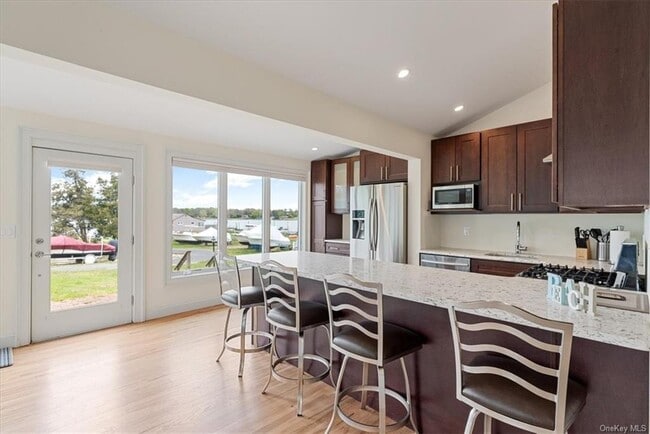 Building Photo - 73 W Tiana Rd