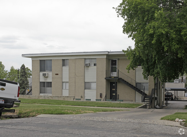 Building Photo - 975 E 400 S