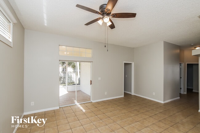 Building Photo - 1726 Morning Glory Dr