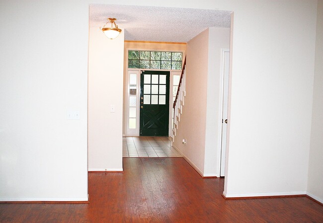 Building Photo - 2319 Mill Creek Dr