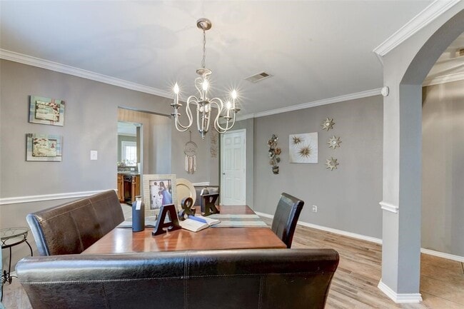 Building Photo - 16606 Hodgefield Ln