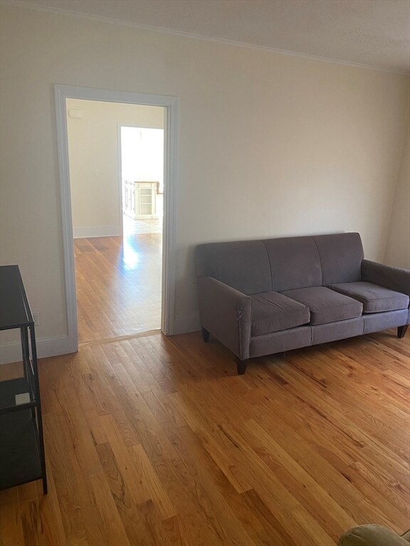 Building Photo - 47 Penn St