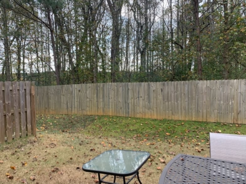 Building Photo - 3130 Cross Creek Dr