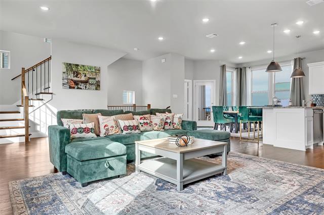 Building Photo - 1121 Marc Pl