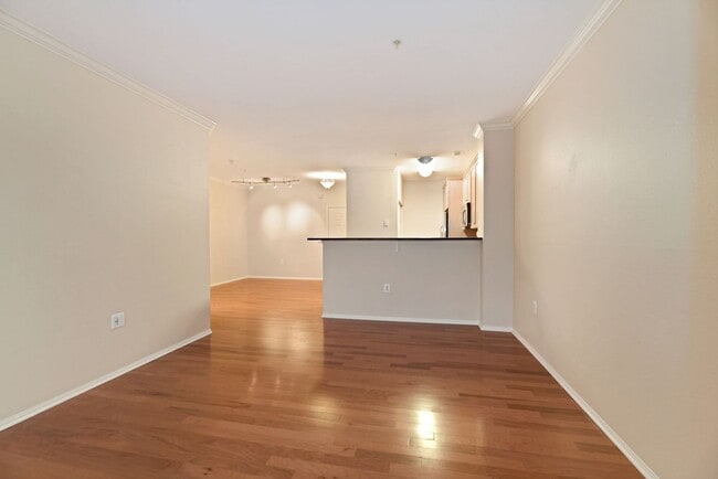 Building Photo - 1 Bed 1 Bath - North Bethesda Condo - 1 Reserved Parking Space