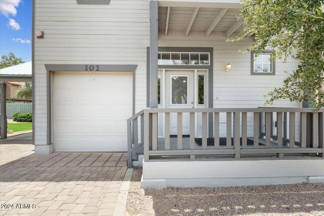 Building Photo - 2016 S Hammond Dr