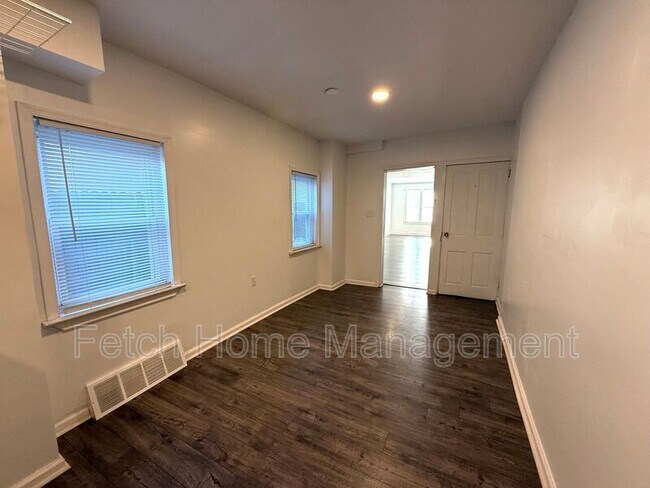 Building Photo - 138 Coral St