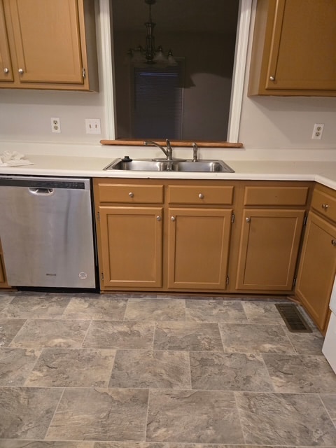 Building Photo - 7145 Dayspring Dr