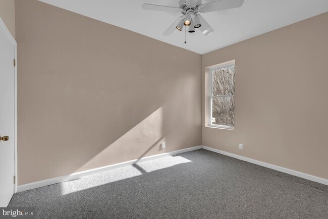 Building Photo - 1007 E Preston St