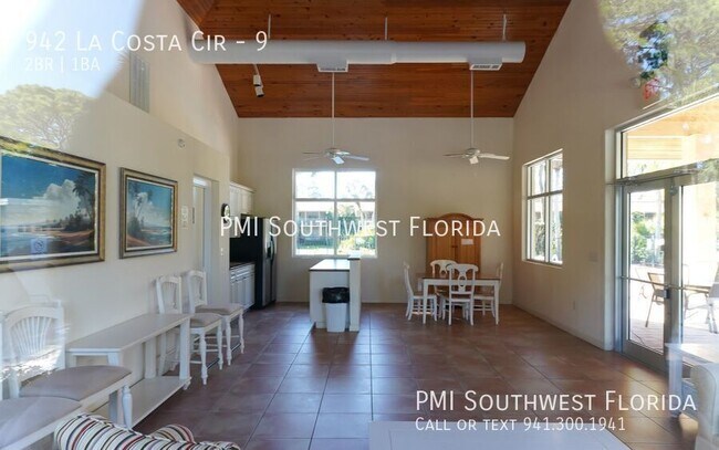 Building Photo - 942 La Costa Cir