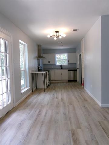 Building Photo - 1209 NE 20th St