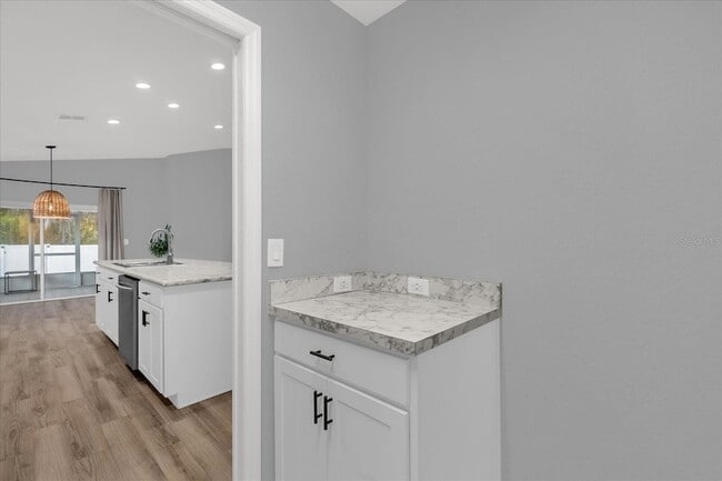 Building Photo - 955 Pearly Ridge Ln