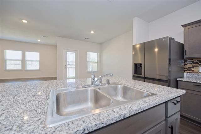 Building Photo - 6225 Bracken Dr