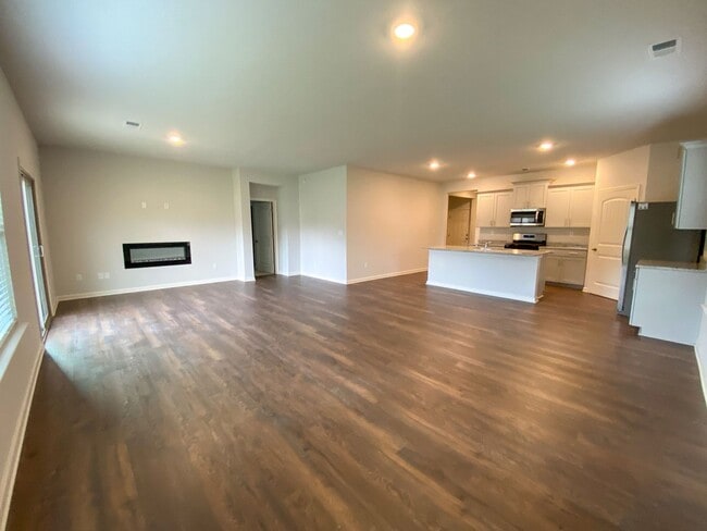 Building Photo - 4 bedroom 2 bath in Somerville built in 2023