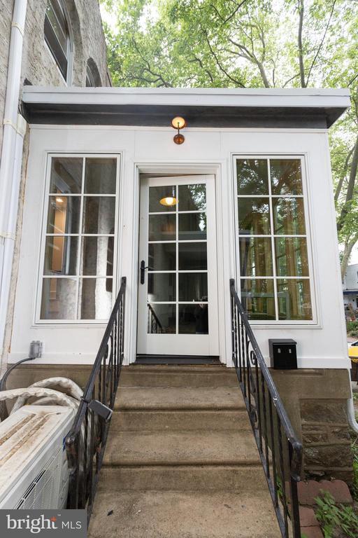 Building Photo - 3429 Osmond St