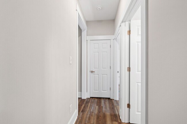 Building Photo - Beautifully Built Ranch Home in Desirable ...