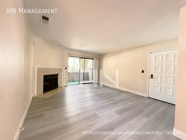 Building Photo - 1659 Braddock Ct
