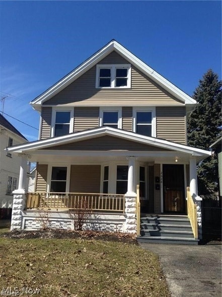 Building Photo - 2628 E 124th St